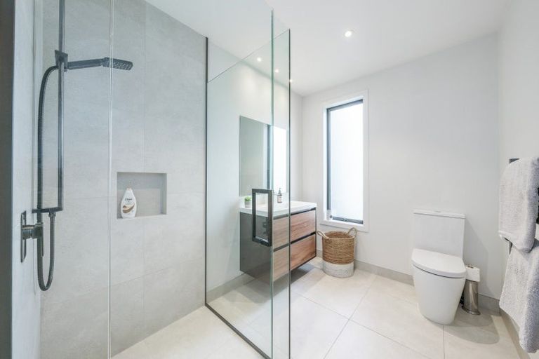 Photo of property in 64 Obelisk Street, Wanaka, 9305