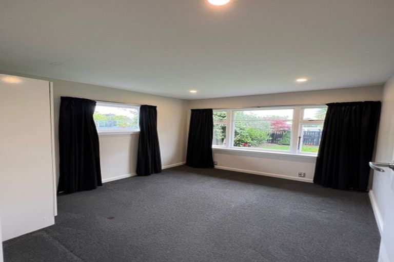 Photo of property in 24 Sledmere Street, Burnside, Christchurch, 8053