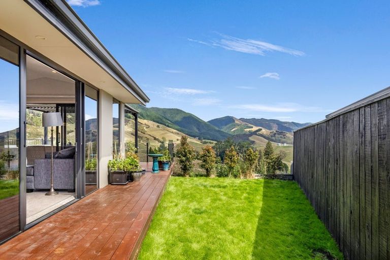 Photo of property in 39 Huntaway Close, Stoke, Nelson, 7011