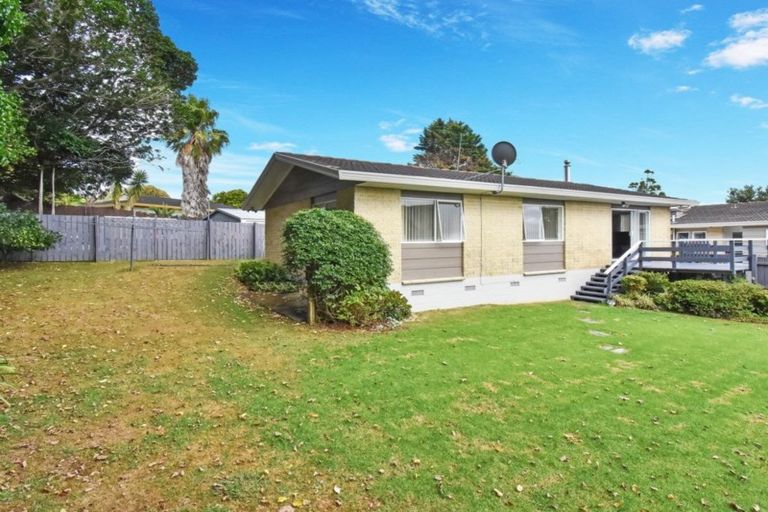 Photo of property in 2/50 Finlayson Avenue, Clendon Park, Auckland, 2103