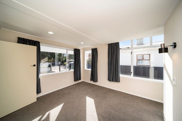 Photo of property in 84 Albion Street, Hawera, 4610