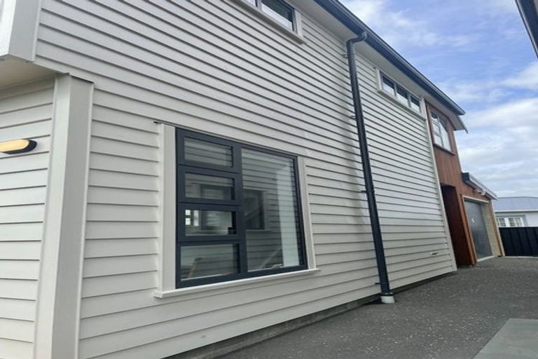 Photo of property in 128d Randwick Road, Moera, Lower Hutt, 5010