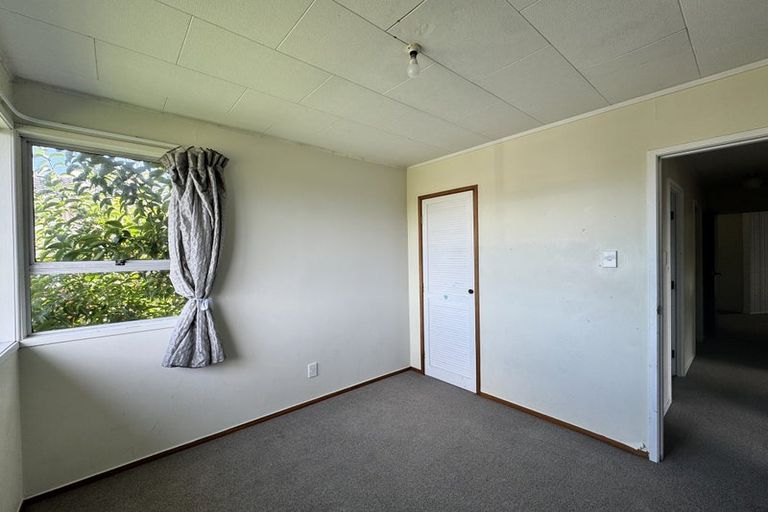 Photo of property in 67 Reynella Drive, Massey, Auckland, 0614