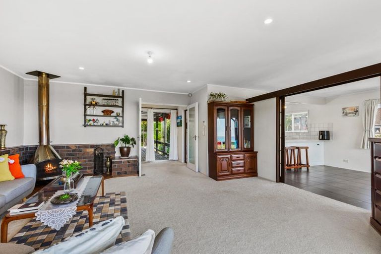 Photo of property in 51 Aberdeen Road, Castor Bay, Auckland, 0620