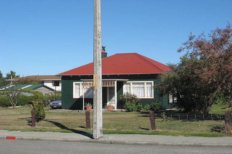 Photo of property in 13 George Street, Waimate, 7924