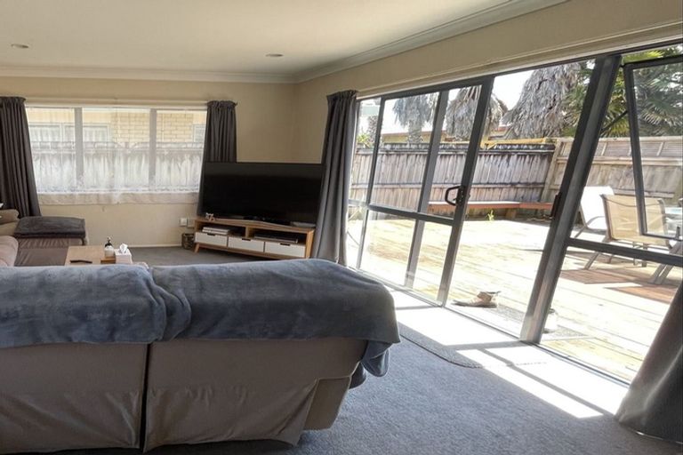 Photo of property in 60a Millen Avenue, Pakuranga, Auckland, 2010