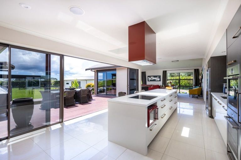 Photo of property in 1058 Mangorei Road, Mangorei, New Plymouth, 4371