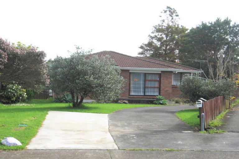 Photo of property in 13 Tangelo Place, Bucklands Beach, Auckland, 2012