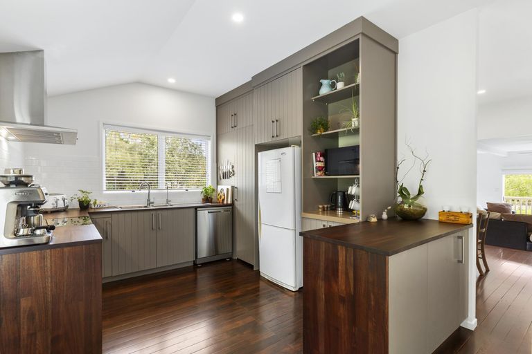 Photo of property in 49 Remiger Road, Puhoi, Warkworth, 0994