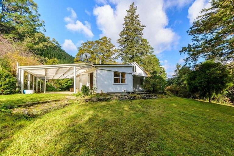 Photo of property in 233 Wakamarina Road, Canvastown, Havelock, 7178