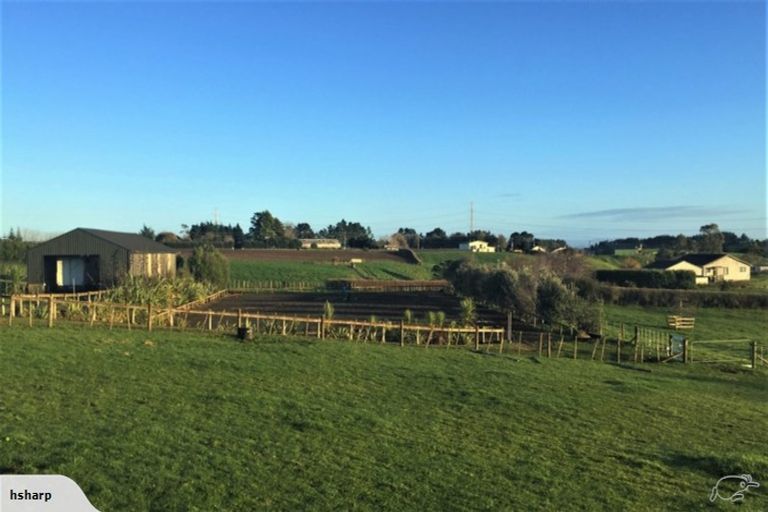 Photo of property in 369 Glenbrook Station Road, Glenbrook, Waiuku, 2681