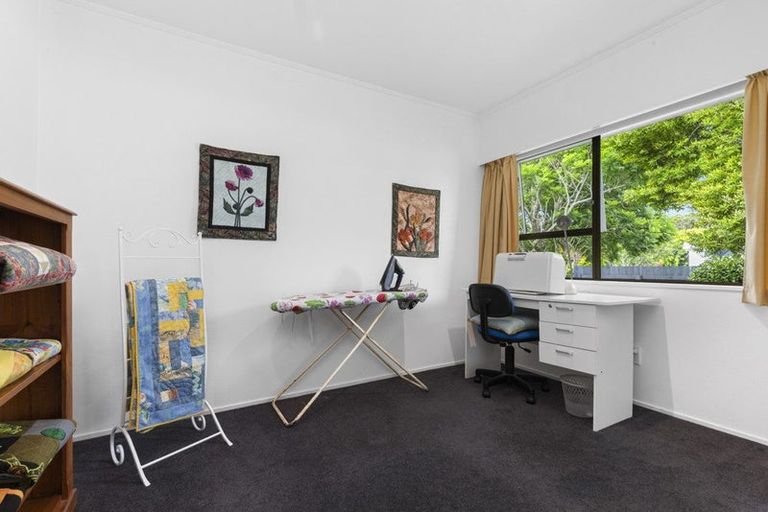 Photo of property in 1b Cherry Place, Waiuku, 2123