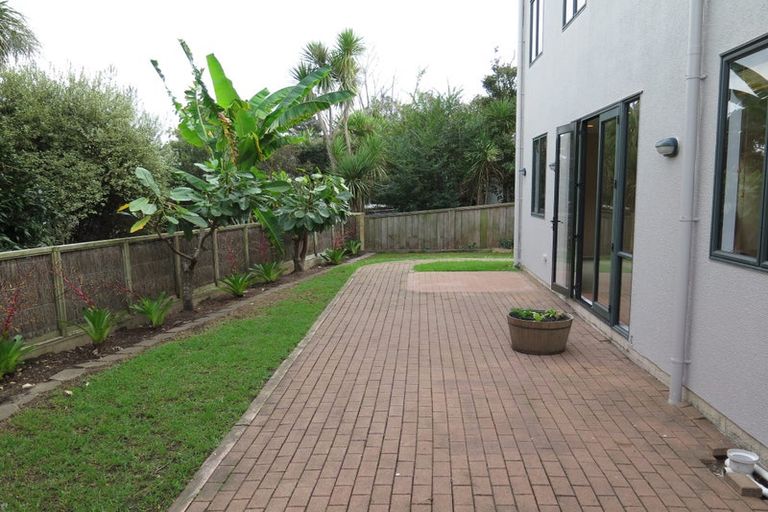 Photo of property in 4/44 Carlisle Road, Browns Bay, Auckland, 0630