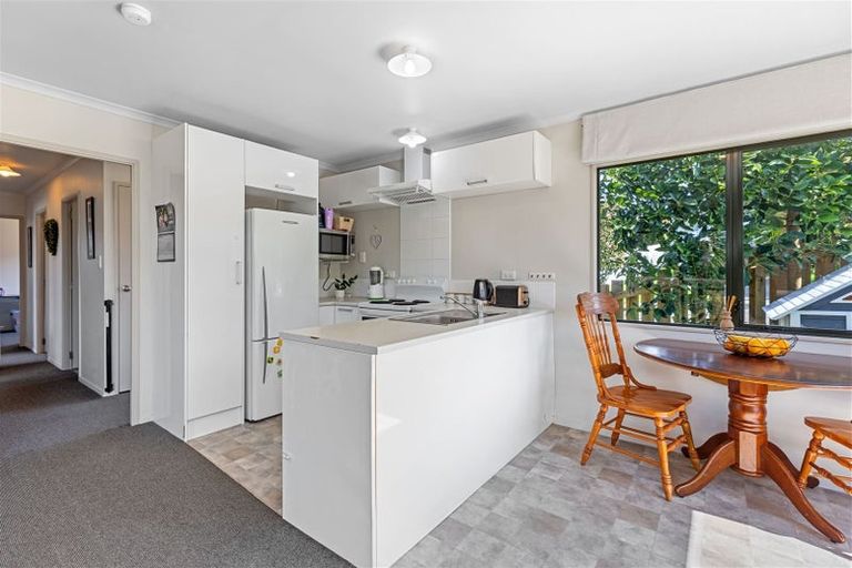 Photo of property in 3 Titiro Way, Welcome Bay, Tauranga, 3112