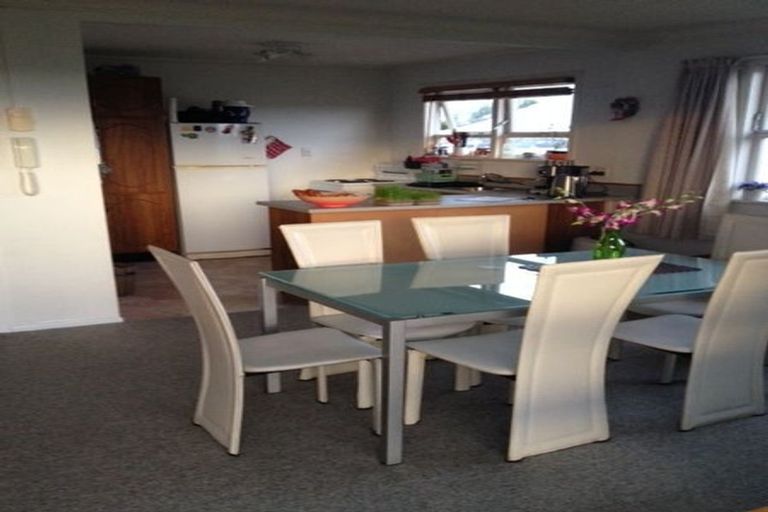 Photo of property in 3/104 Sylvan Avenue, Northcote, Auckland, 0627