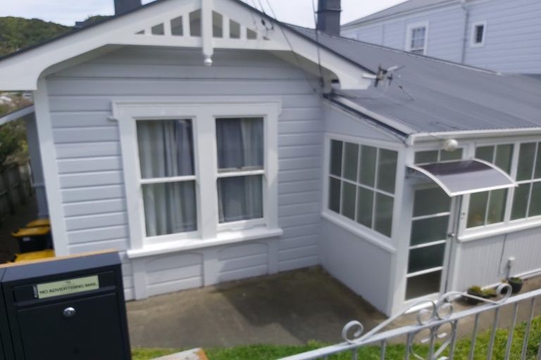 Photo of property in 1/50 Clyde Street, Island Bay, Wellington, 6023