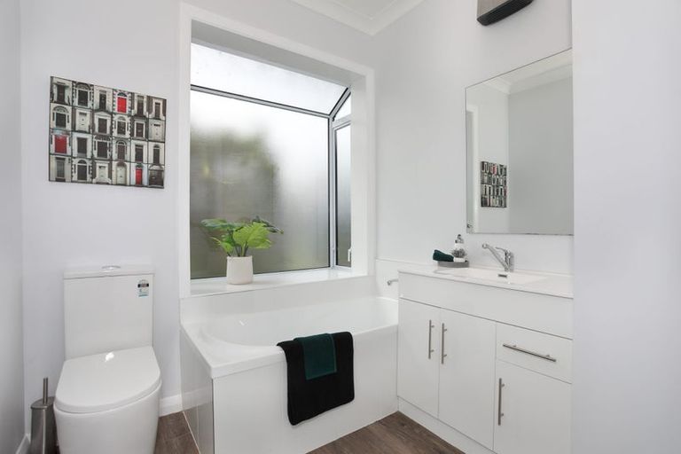 Photo of property in 11 Wilson Street, Bulls, 4818