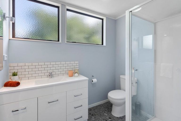 Photo of property in 85 Leinster Avenue, Raumati South, Paraparaumu, 5032