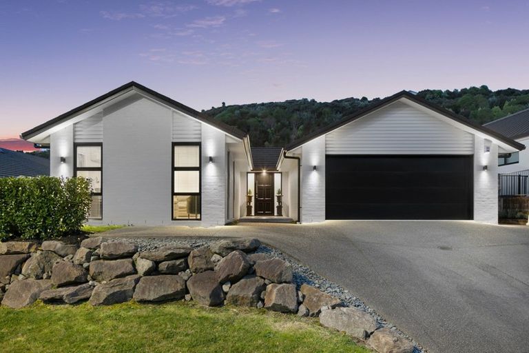 Photo of property in 285 Lakes Boulevard, Pyes Pa, Tauranga, 3112