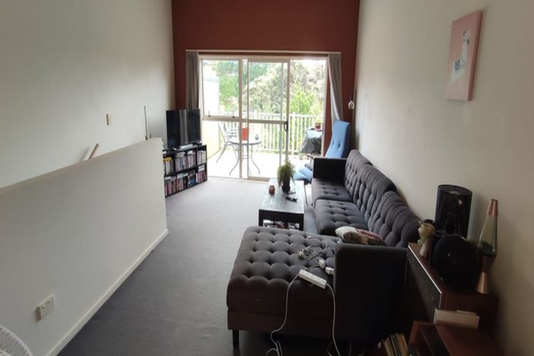 Photo of property in 1/206 Manuka Road, Bayview, Auckland, 0629