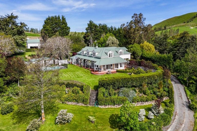 Photo of property in 8 Maungahina Road, Te Ore Ore, Masterton, 5886