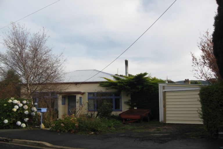 Photo of property in 1 Warden Street, Opoho, Dunedin, 9010
