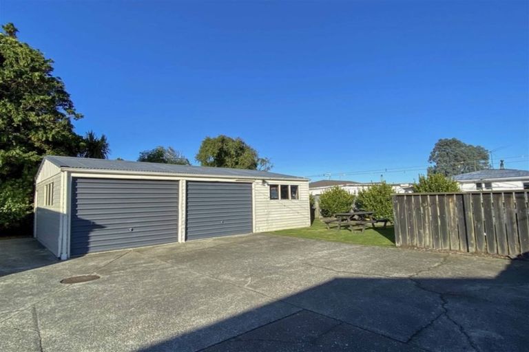 Photo of property in 128 Derwent Crescent, Glengarry, Invercargill, 9810