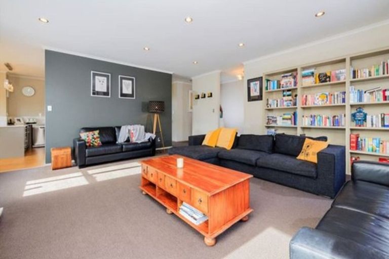 Photo of property in 31a Alexander Avenue, Torbay, Auckland, 0630