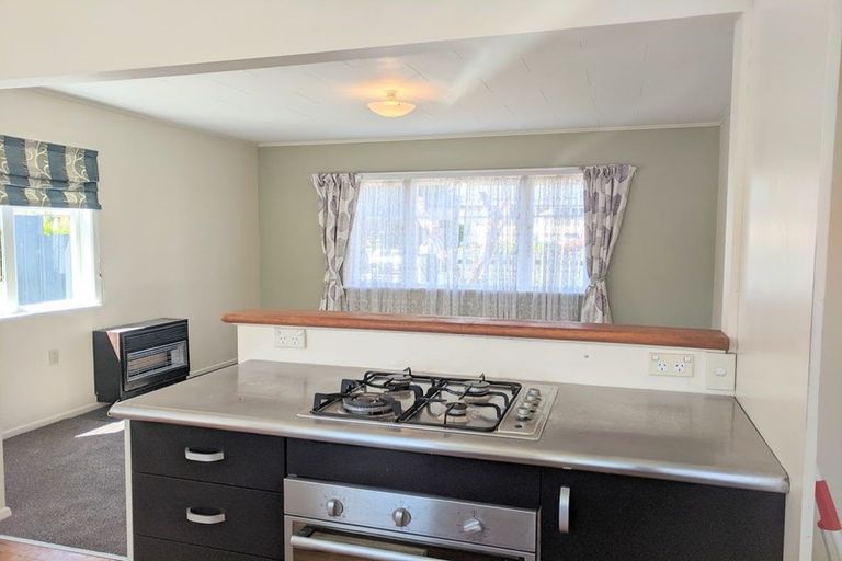 Photo of property in 152 Main Road, Wainuiomata, Lower Hutt, 5014