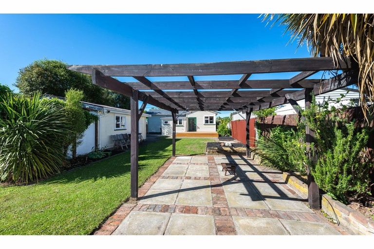 Photo of property in 16 Aylesford Street, Mairehau, Christchurch, 8013