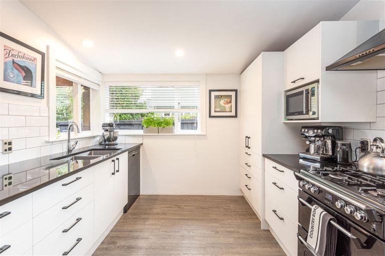 Photo of property in 10 Duncan Street, Sumner, Christchurch, 8081