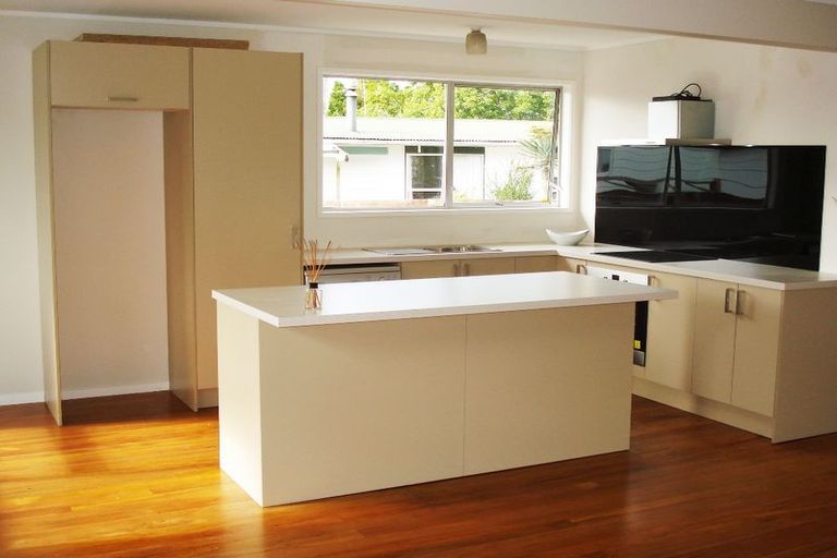 Photo of property in 88 Reelick Avenue, Pakuranga Heights, Auckland, 2010