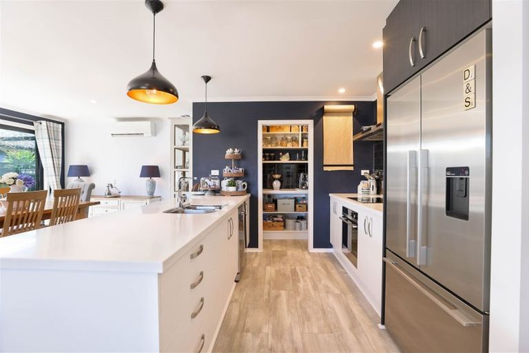 Photo of property in 10 Whiteoak Grove, Tinwald, Ashburton, 7700