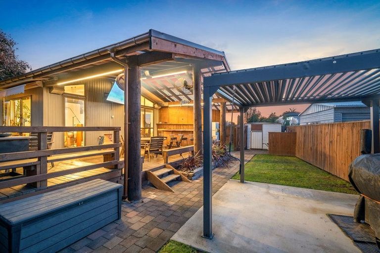 Photo of property in 14 Station Road, Takanini, 2112