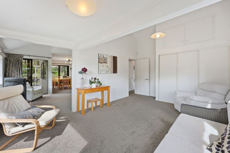 Photo of property in 2/1a Basilton Close, Bucklands Beach, Auckland, 2012