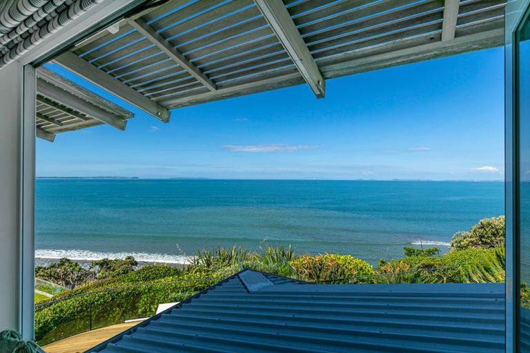 Photo of property in 47 Rothesay Bay Road, Rothesay Bay, Auckland, 0630