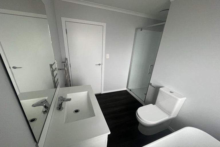 Photo of property in 68 Hinemoa Street, Levin, 5510