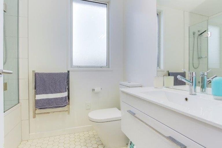 Photo of property in 22 Tanners Road, Mangere Bridge, Auckland, 2022