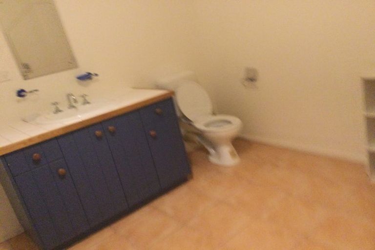 Photo of property in 2 Southleigh, Raumati South, Paraparaumu, 5032