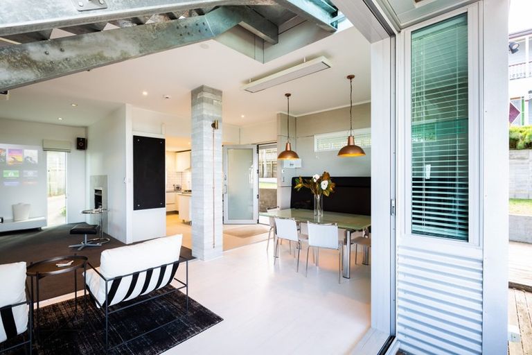 Photo of property in 75a Arthur Street, Onehunga, Auckland, 1061