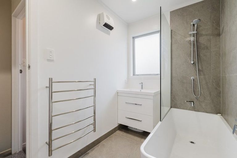 Photo of property in 53 Maxwells Line, Awapuni, Palmerston North, 4412