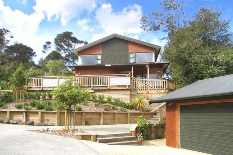 Photo of property in 99 Pemberton Avenue, Bayview, Auckland, 0629