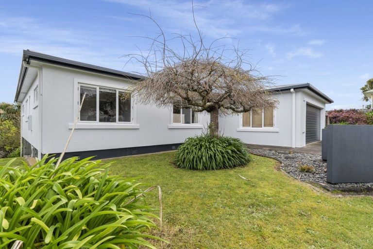 Photo of property in 22 Vanderbilt Place, Welcome Bay, Tauranga, 3112