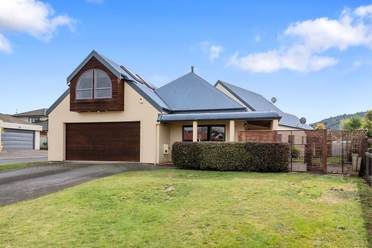 Photo of property in 31 Hoyte Place, Pukehangi, Rotorua, 3015