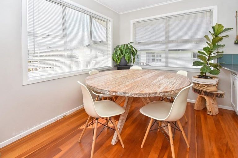 Photo of property in 15 Rembrandt Place, Opaheke, Papakura, 2113