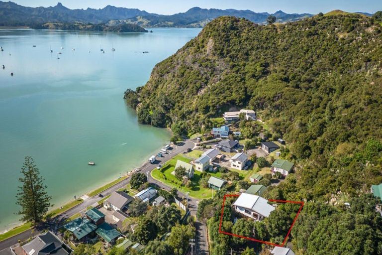 Photo of property in 2480 Wyuna Bay Road, Wyuna Bay, Coromandel, 3581