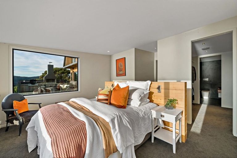 Photo of property in 81 Piha Road, Piha, New Lynn, 0772