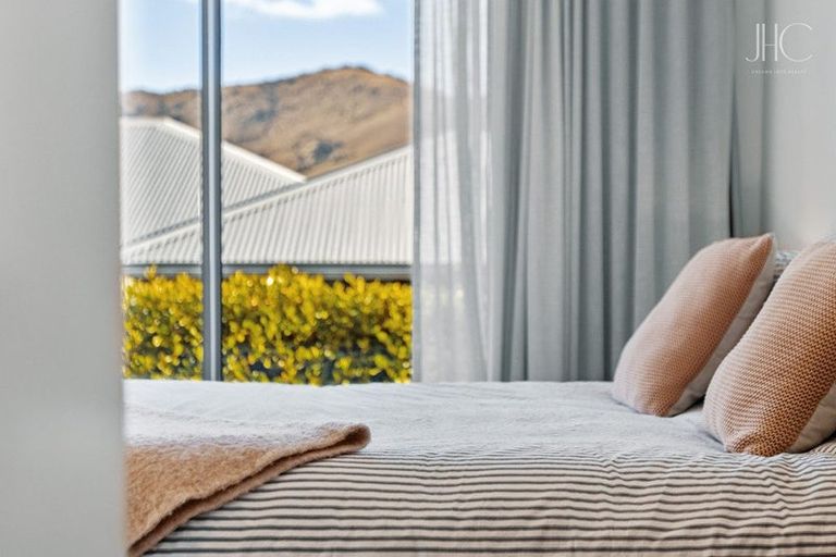 Photo of property in 53a Molyneux Avenue, Cromwell, 9310