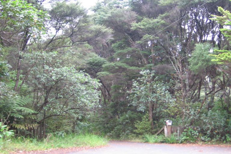 Photo of property in 136 Wood Bay Road, Titirangi, Auckland, 0604