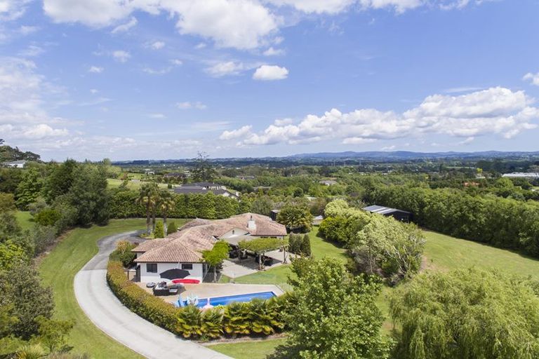 Photo of property in 210 Oraha Road, Kumeu, 0892